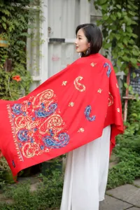 Autumn winter red cashmere shawl ethnic paisley embroidered fringe wool scarf detail view