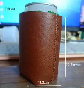 Housse en cuir marron pour canette de biere 330ml, etui isolant pour bouteille.