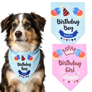 Simpatico bandana di compleanno per cani e gatti con palloncini per festa decorativa.