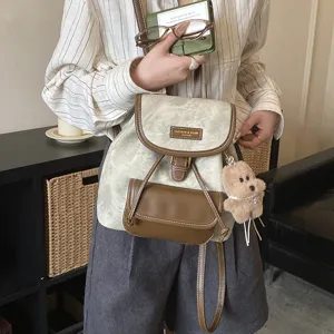 Damen mode freizeit rucksack zweifarbig pu leder schultertasche mit niedlichem baeren anhanger