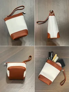 Minimalist color-block crossbody shoulder bag with vintage aesthetic and large capacity.
