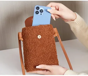 Brown fluffy crossbody phone bag for women, cute retro teddy fleece shoulder bag.