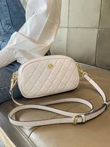 Women's Fashion Mini Quilted Crossbody Bag PU Leather Camellia Metal Decor Chic Shoulder Bag Casual Daily Handbag
