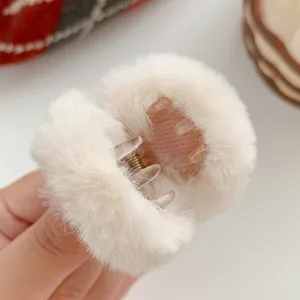 Flauschige Haarklammer Kunstfell süßes Haaraccessoire für Damen Alltagsstyling Pony.