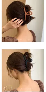 Korean ins large matte hair claw clip for women, stylish shark hairpin half updo hair accessories.