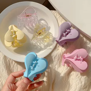 Cute matte heart hair claw clips pastel acrylic hair accessories for women and daily styling