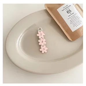Pinza de pelo de flor rosa elegante para mujeres, accesorio de metal lindo para diario.