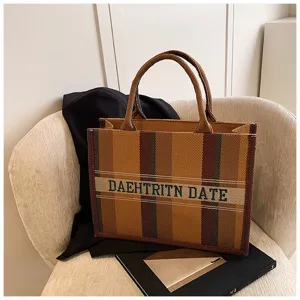 Stilvolle gewebte Canvas-Tasche für Damen, große Kapazität lässige Schulter-Shoppingtasche.
