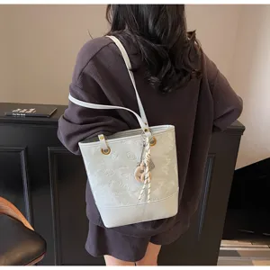 Detailansicht der stylischen Damen Eimer Tasche, Retro Pendler Schultertasche Tasche.