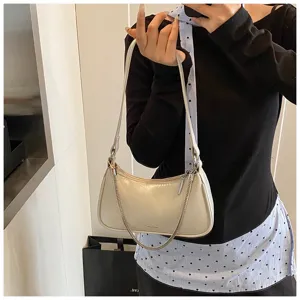 Bolso de hombro clásico de color sólido con cadena elegante y diseño de dumpling.