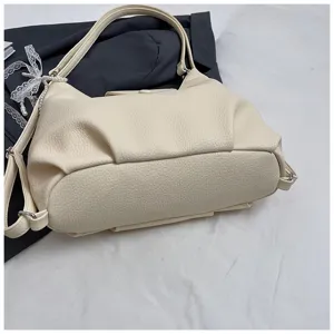 Korean style women tote shoulder bag, large capacity casual travel convertible backpack.