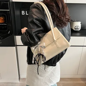 French Niche PU Leather Women Shoulder Bag Stylish Chic Underarm Handbag With Bowknot Pearl Charm Casual Tote Bag