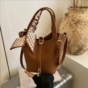 Damen PU Leder Beuteltasche Designer Stil Handtasche Umhängetasche mit Schlossverschluss und Seidenschal Tägliche Tasche