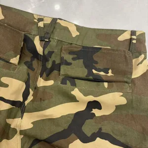 Camouflage cargo shorts detail view, men women streetwear tactical fashion shorts.