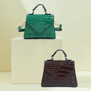 Sac à main femme motif crocodile sac bandoulière élégant petit sac carré poignée supérieure