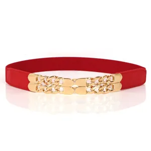 Roter elastischer Taillengürtel für Damen mit goldenem Metallkettenschnallen-Design.