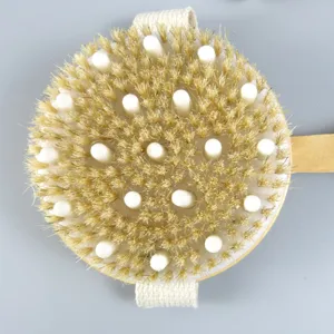 Houten badborstel met natuurlijke haren en massageknoppen voor peeling SPA en douche gebruik.
