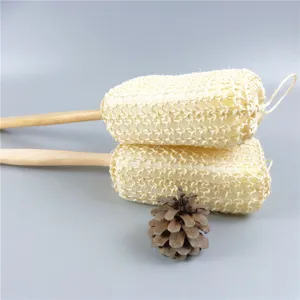 Long handle natural sisal bath brush with exfoliating sponge for body spa massage use.