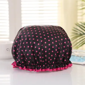 Wasserdichte Duschhaube mit rosa Punkten und elastischem Rüschenrand für Haar- und Heimpflege.