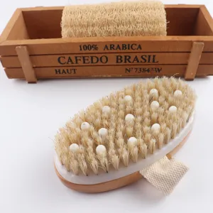 Spazzola da bagno con setole naturali, manico in legno e nodi da massaggio per la doccia.