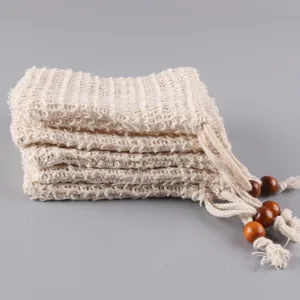 Natürliche Pflanzenfaser Seifensäckchen mit Holzperlen, umweltfreundliches Peeling-Netz für Gesicht.