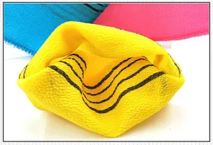 Guanto da bagno esfoliante texture ruvida per corpo doccia giallo colorato pulizia