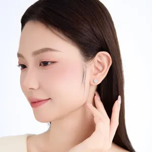 Exquisite claw-set artificial gemstone crown stud earrings, minimalist daily small earrings.
