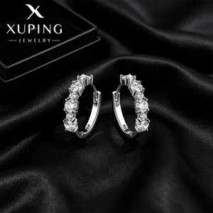 Orecchini a Bottone con Cerchio Geometrico per Donne Lega di Rame Zircone Moda Lusso Leggero Gioielli Regalo