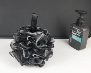 Grande spugna da doccia a rete nera spugna esfoliante per il bagno con laccetto per il corpo