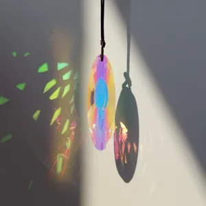 Kristall Sonnenfänger Prisma hängender Anhänger für Fenster Heimdeko Regenbogen DIY Requisiten.