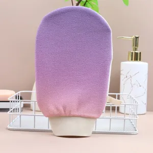 Peeling Duschhandschuh für sanfte Körperreinigung, Badeschwamm Handschuh in Lila Farbverlauf.