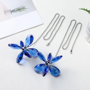 Pendentif de chaîne de ventilateur de plafond en cristal bleu avec détail de chaîne
