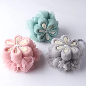 Morbida spugna da doccia in rete a forma di fiore di prugno, luffa schiumosa ideale per il corpo.