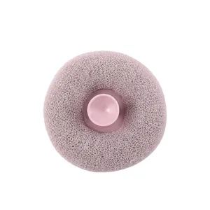 Japanse mesh badspons exfolierende douchebal met zuignap voor lichaamreiniging onder de douche.