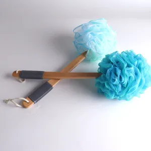Set di spazzole per doccia a manico lungo, spugna da bagno colorata con manico in legno