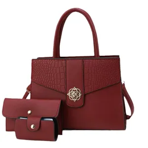 Borsa a mano da donna con motivo coccodrillo rosso set tre pezzi grande borsa a tracolla