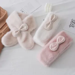 Women Winter Thickened Faux Fur Scarf Sweet Pearl Bow Cross Warm Neck Warmer Soft Plush Fashion Scarf