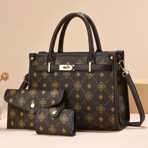 Ensemble de sacs à main en cuir imprimé marron avec bandoulière, grand sac cabas élégant.