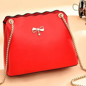 Sac Seau En Cuir PU Mode Femme Élégant Décontracté Sac Bandoulière Avec Nœud Chaîne Quotidien