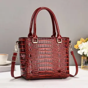 Elegante rode lakleer handtas met krokodillenprint, grote crossbody tas voor vrouwen.