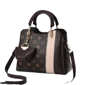 Donna elegante borsa a tracolla marrone monogrammata borsa a mano con piccola pochette chic