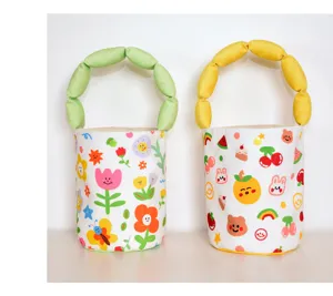 Cute floral padded handle canvas bucket bag for women, stylish casual handbag and shoulder tote.