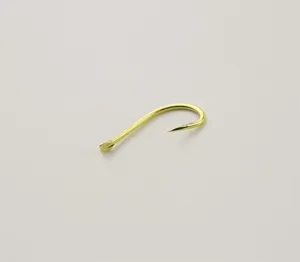 Gold barbed fishing hook detail shot, sharp Izu hook design for freshwater fishing tackle.