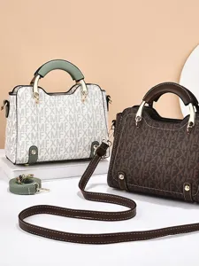 Ensemble de sacs a main elegants pour femmes, sacs bandouliere tendance avec motif.