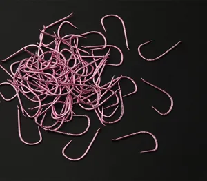 Hameçons de pêche roses sans barbillon de haute qualité avec texture d'écailles de dragon.