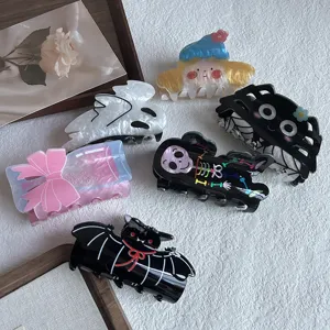 Korean Sweet Cute Cartoon Animal Acrylic Hair Claw Hair Clip Halloween Ghost Bat Skull Hair Styling Accessories For Women