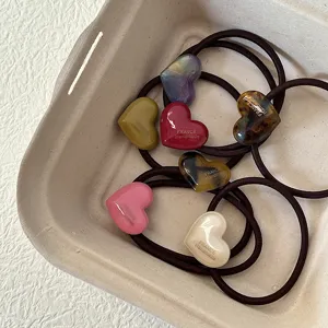 Simpatici elastici per capelli a cuore in acetato, fasce colorate per code di cavallo.