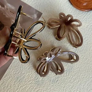 Molletta per capelli farfalla cava in acetato francese metallo resina elegante clip per donna quotidiano