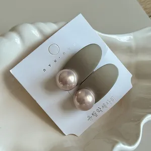 Oval pearl hairpin metallic side clip elegant hair accessories for women daily styling.