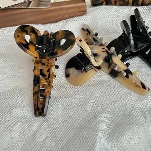 Large french acetate hair claw clip elegant leopard shark clip for women styling hair accessories